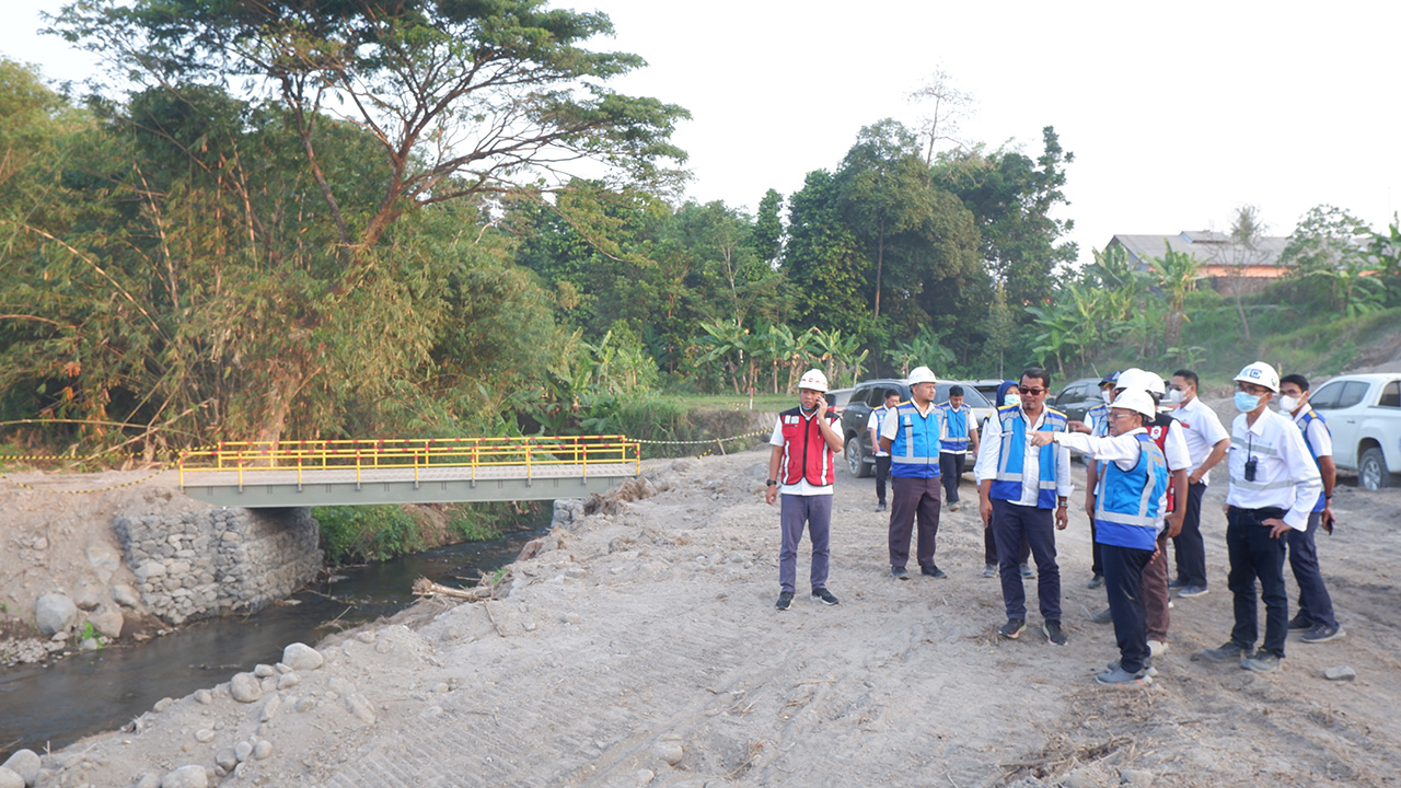 Dewan Komisaris beserta Direksi  melakukan monitoring ke lokasi Proyek Jalan Tol Solo-Yogjakarta-YIA Kulon Progo